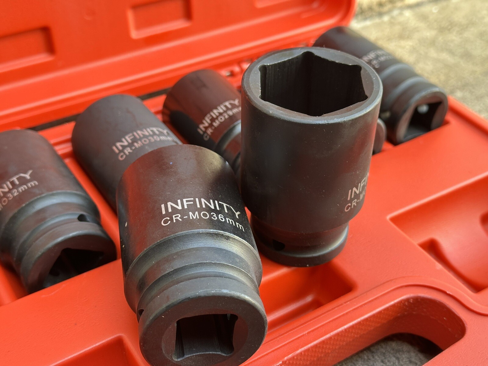 8 Pcs 3/4” Dr. Deep Impact Socket Set CR-MO Metric 6-Point 26mm ~38mm
