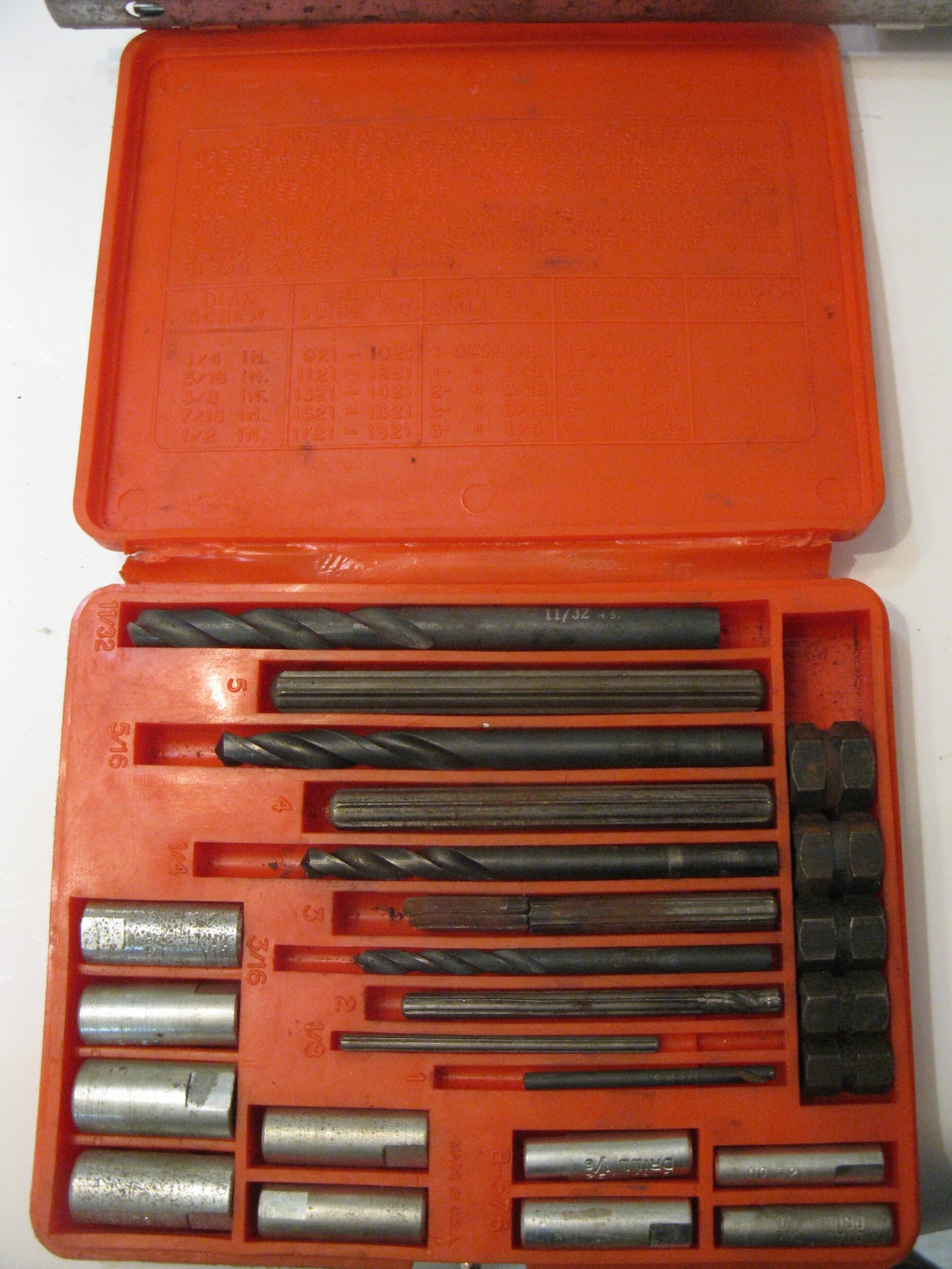 Blue Point No 1020 Broken Screw Bolt EXTRACTOR SET in Case USA snap on