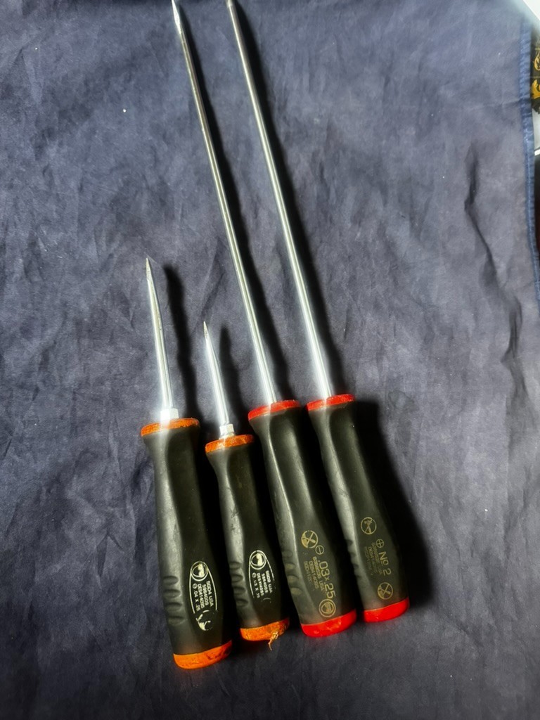 Snap On Screwdriver Lot 4 Pc Phillips And Flat Soft Grip USA Mechanics Tools