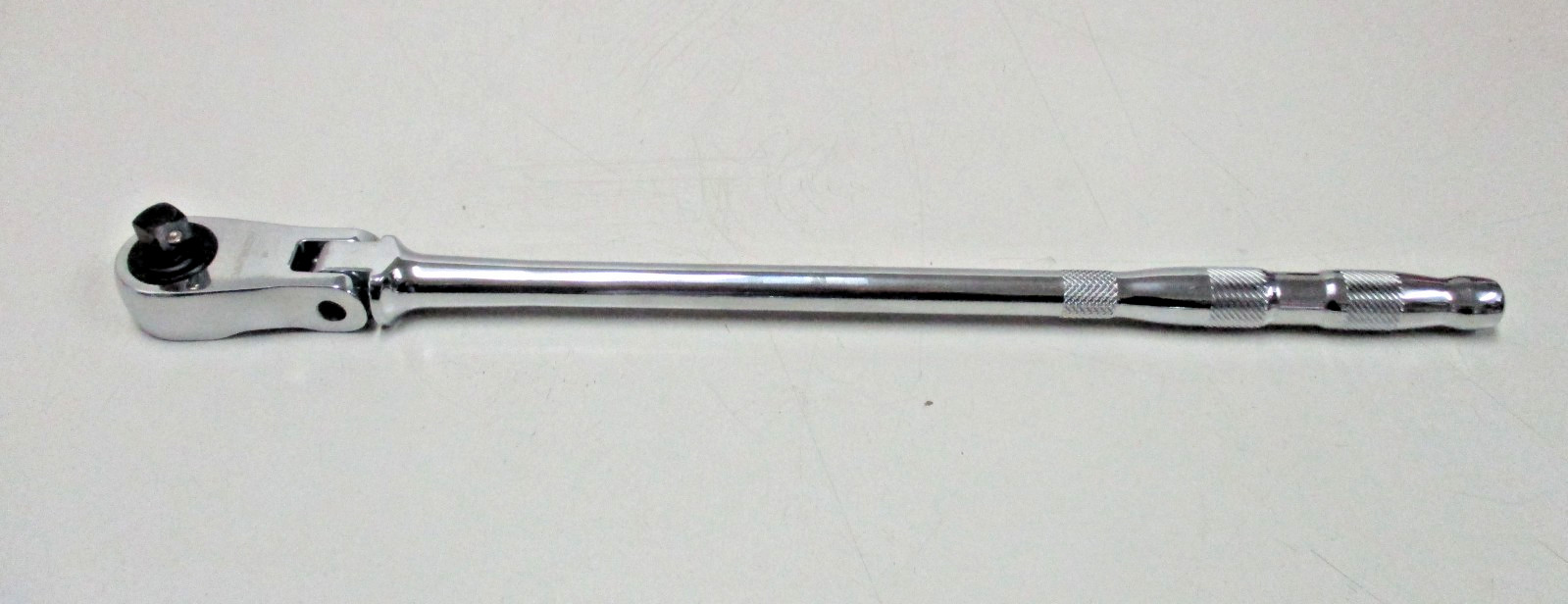 Craftsman V Series 3/8″ Drive 14″ Long Flex Head Ratchet CMMT86323V
