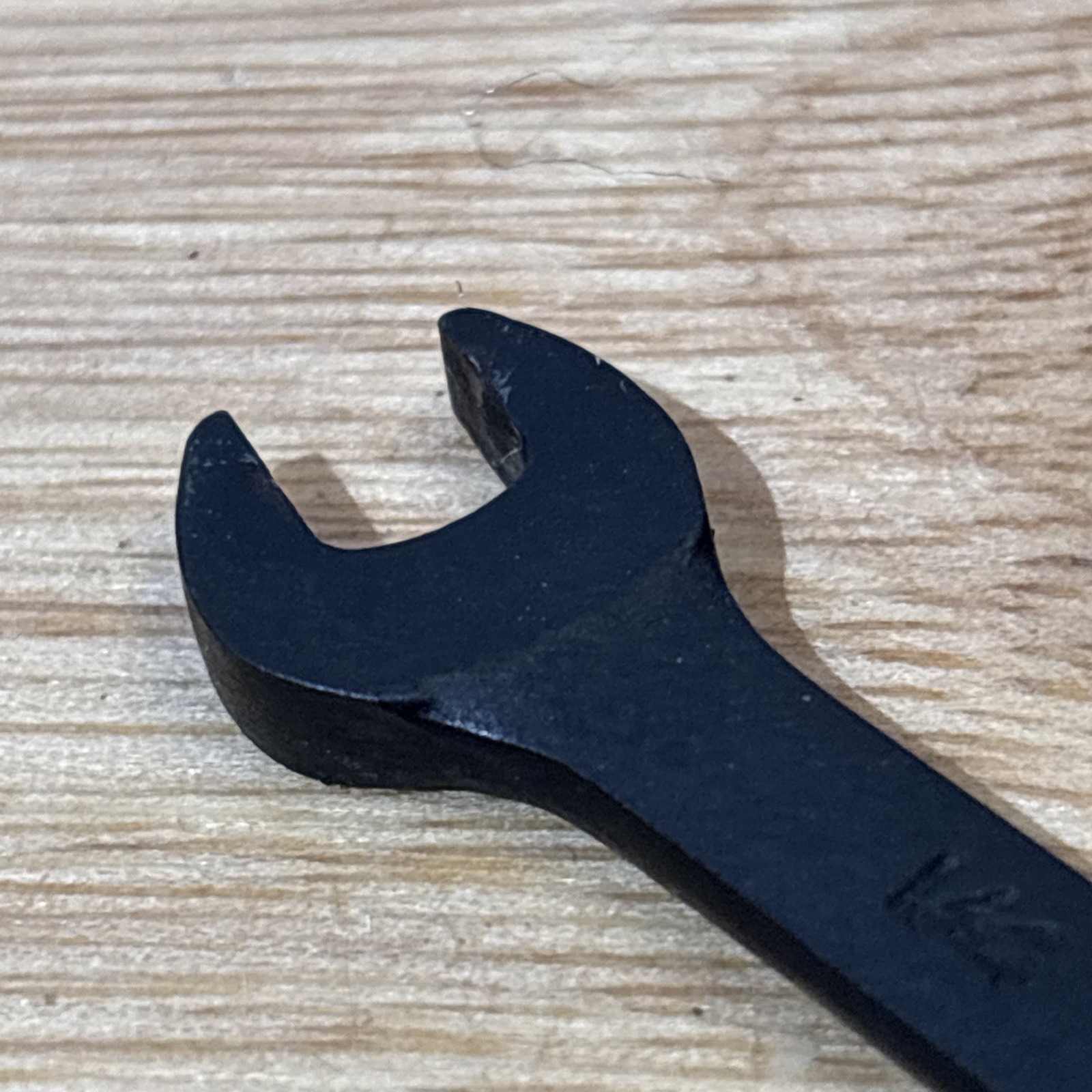 Snap On 1/4″ x 5/16″ Double Open End Wrench Black Industrial Finish GVO810B USA