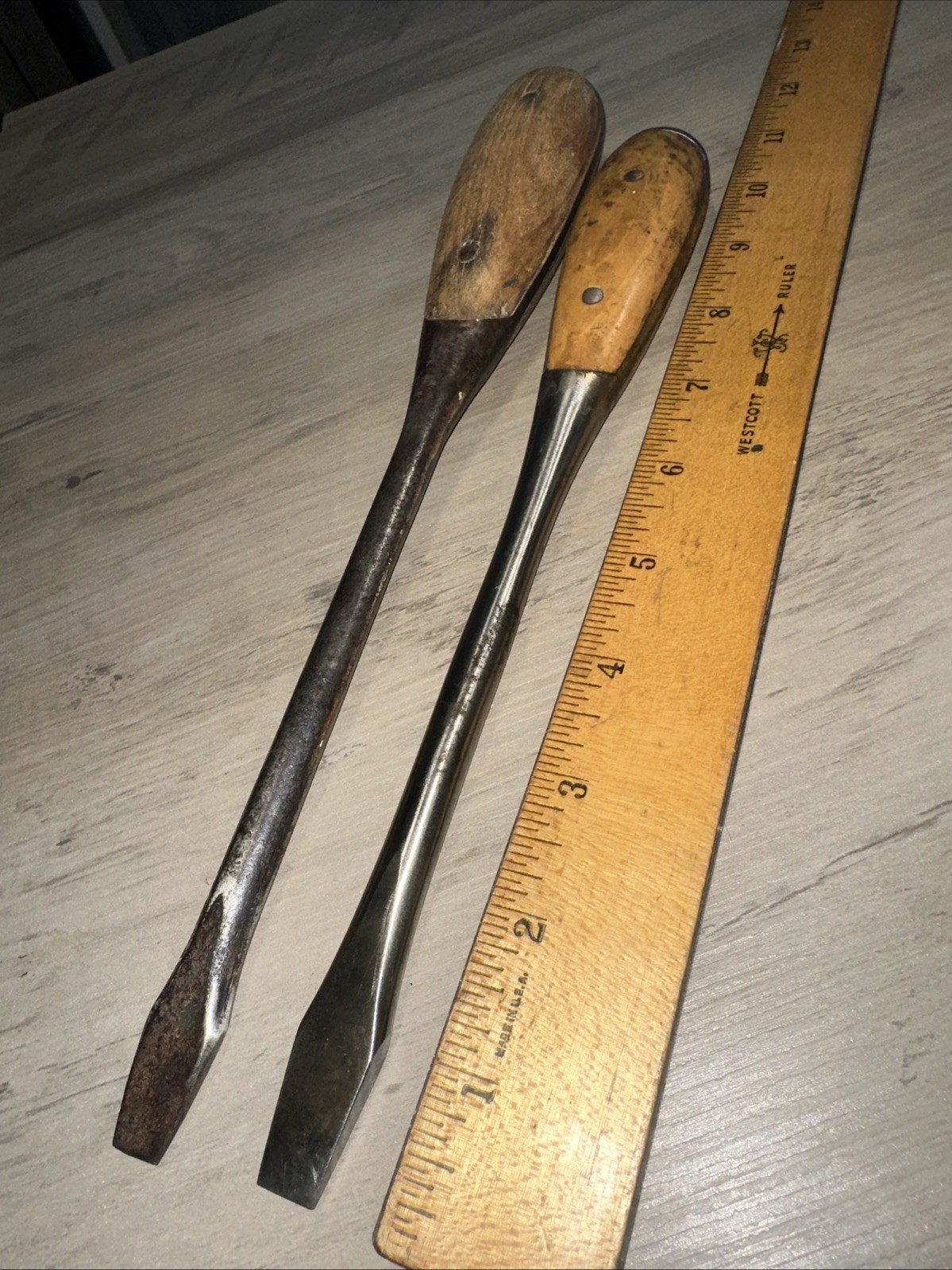 Vintage Federal Screwdriver Flat Slotted Wood Handle & Unbranded Perfect Handle