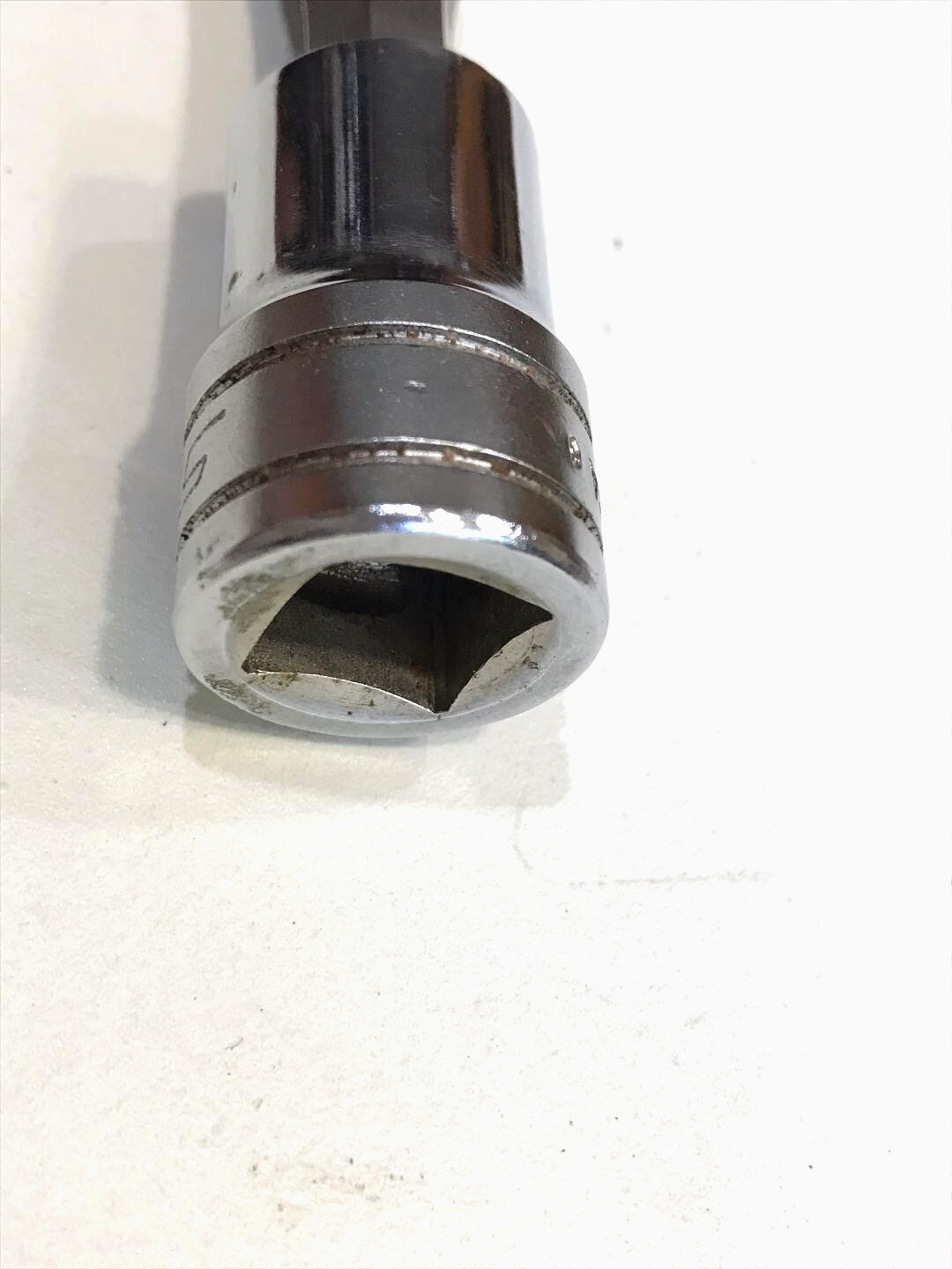 Snap On No. SW32E, 1/2″ Drive 1/2″ Flat Tip/Slotted Screwdriver Socket, USA 1998
