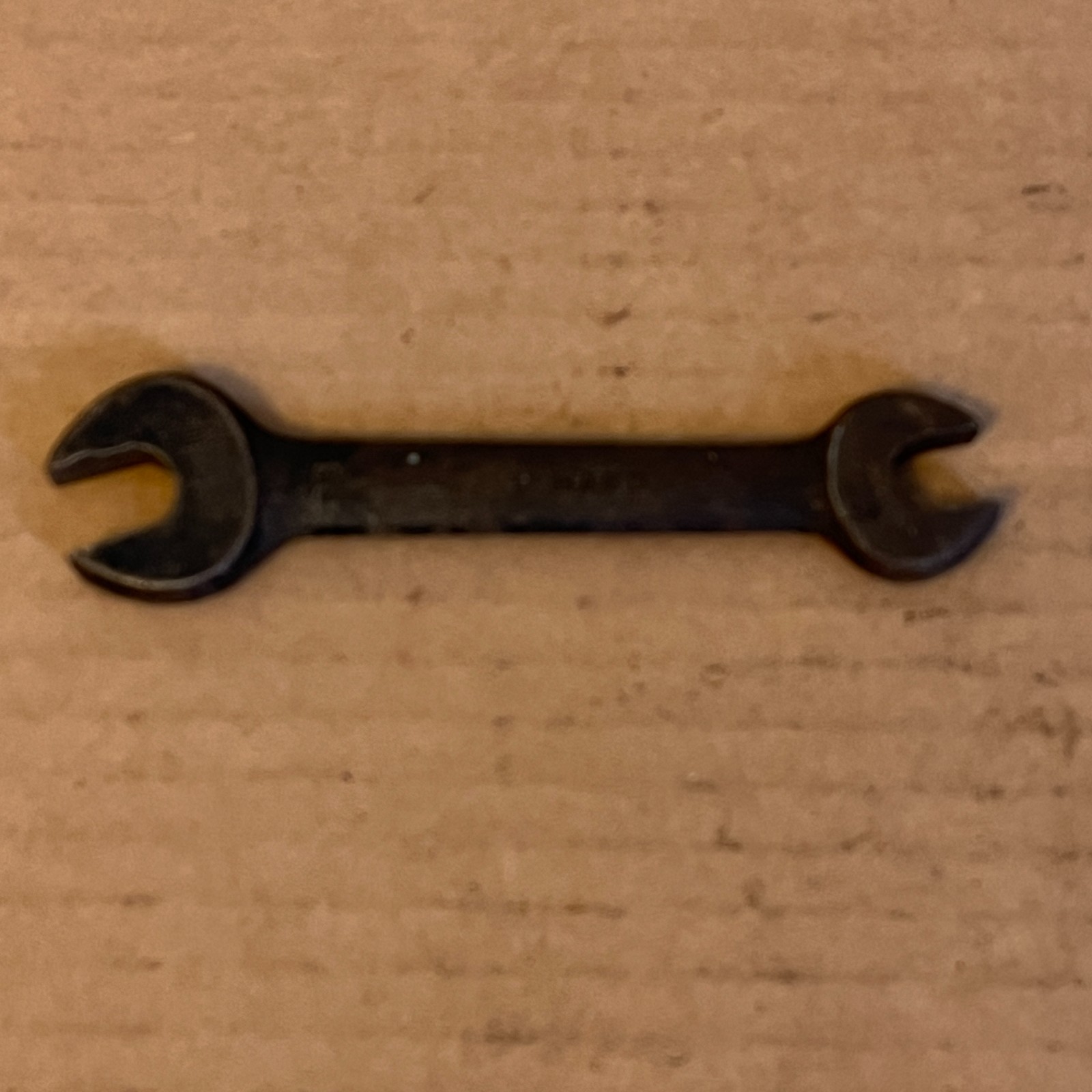 Vintage Fairmount 25/32″ & 5/8″ SAE Standard Open End Wrench USA No 28-S
