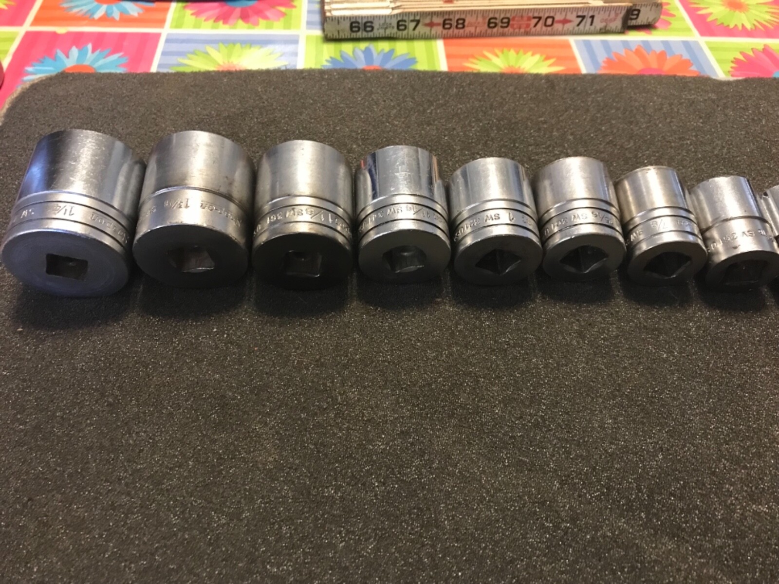 14 pc Snap On Tools 1/2″ Dr. 12 Pt. Socket Set 7/16” to 1-1/4” SW141 – SW401