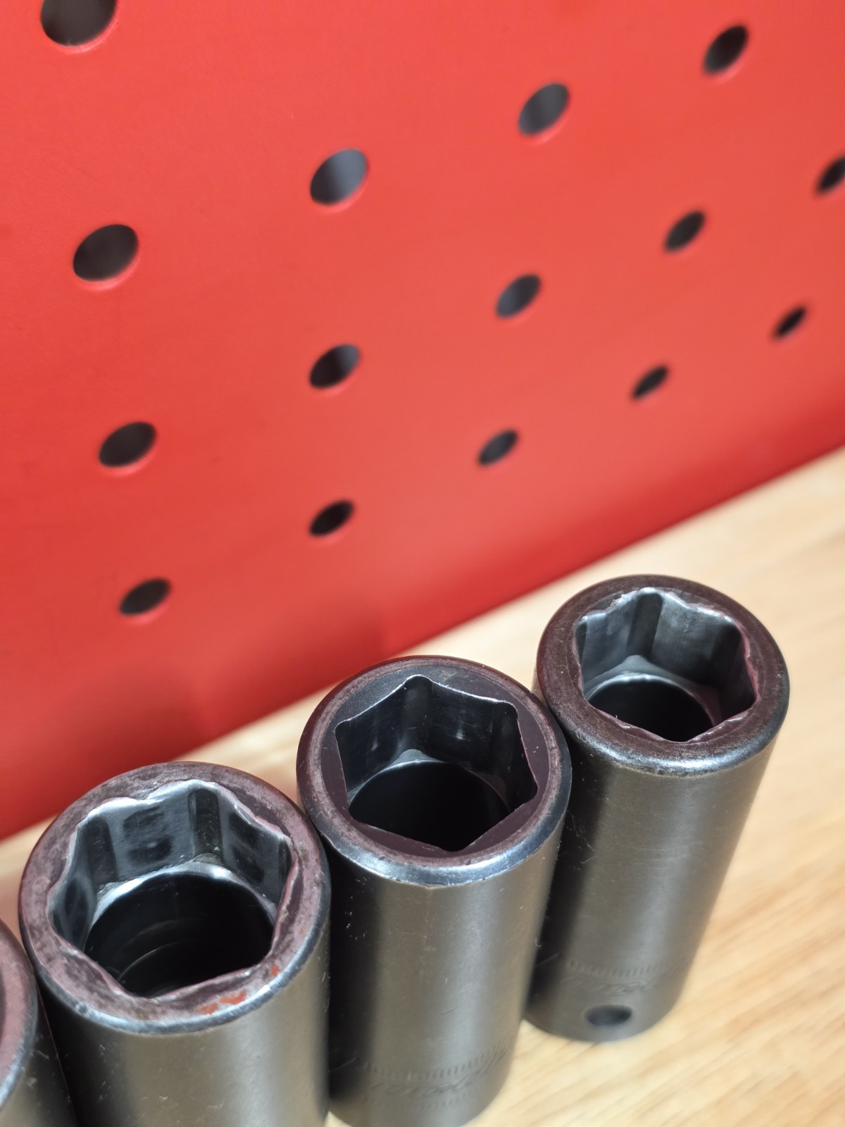 Snap-on 312IMMS 1/2″ Drive 15-25MM + 27MM 6-Pt Semi-Deep Impact Socket Set