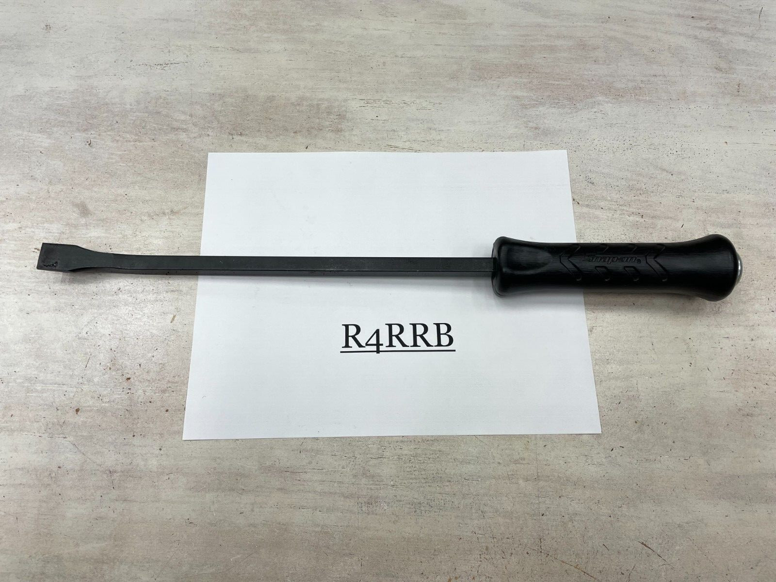 Snap-on Tools USA NEW BLACK GRIP 18″ Length Steel Striking Pry Bar SPBS18A