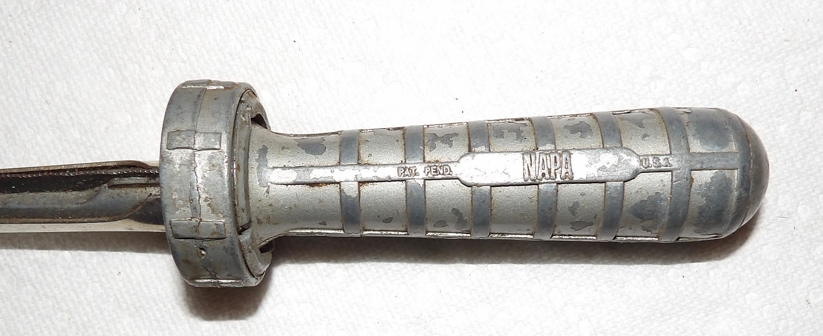 Vintage NAPA Hf-10 Confined Space Hacksaw blade handle USA