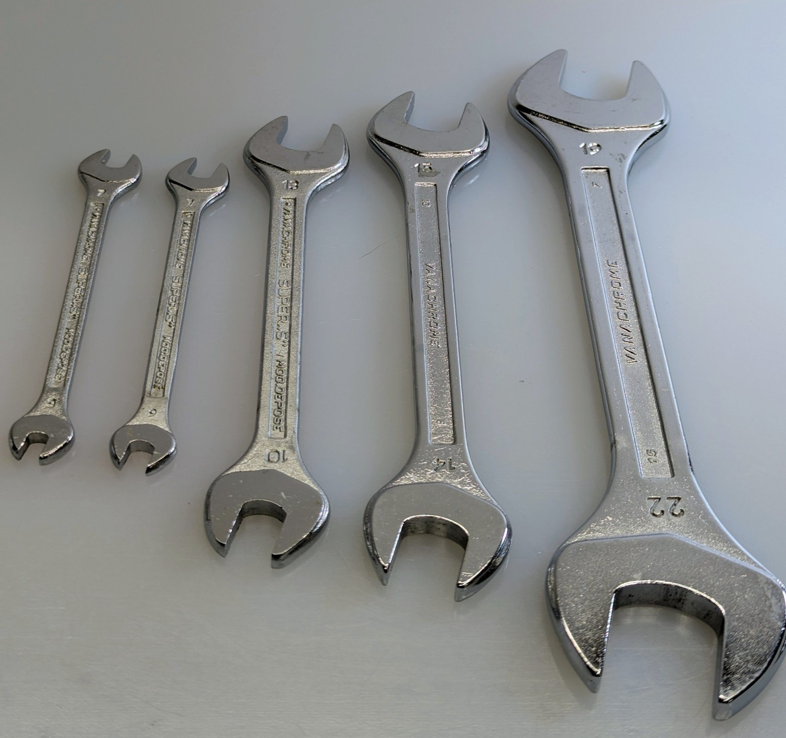 Five Facom France Open-end Metric Wrenches sizes: 19/22, 15/14, 13/10, 7/6, 7/5