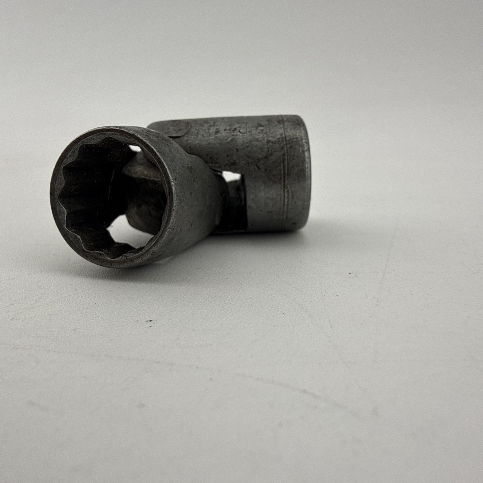 Snap-on 1/2 in Universal Swivel Socket 3/8 in Drive 6 Point USA