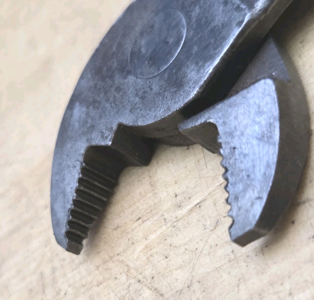 Vintage Snap On 208B – 8″ Long Angle Nose Battery Terminal Pliers