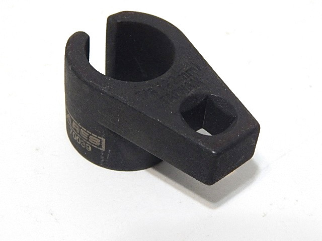ARES 70039 O2 SENSOR SOCKET WRENCH 3/8 DRIVE