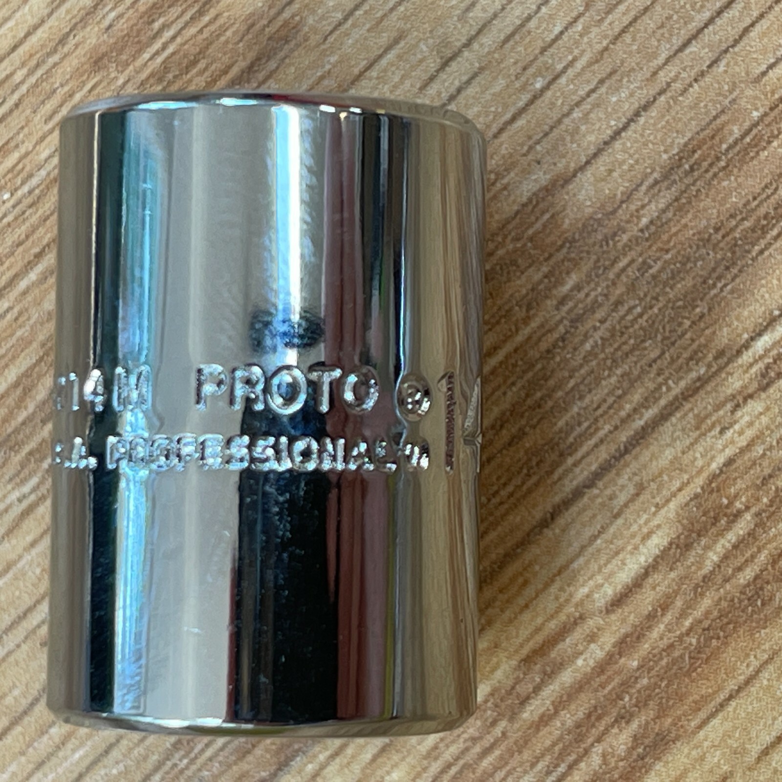 Proto Professional 5214M, 14mm, 3/8″ drive, 12 point, Standard Socket
