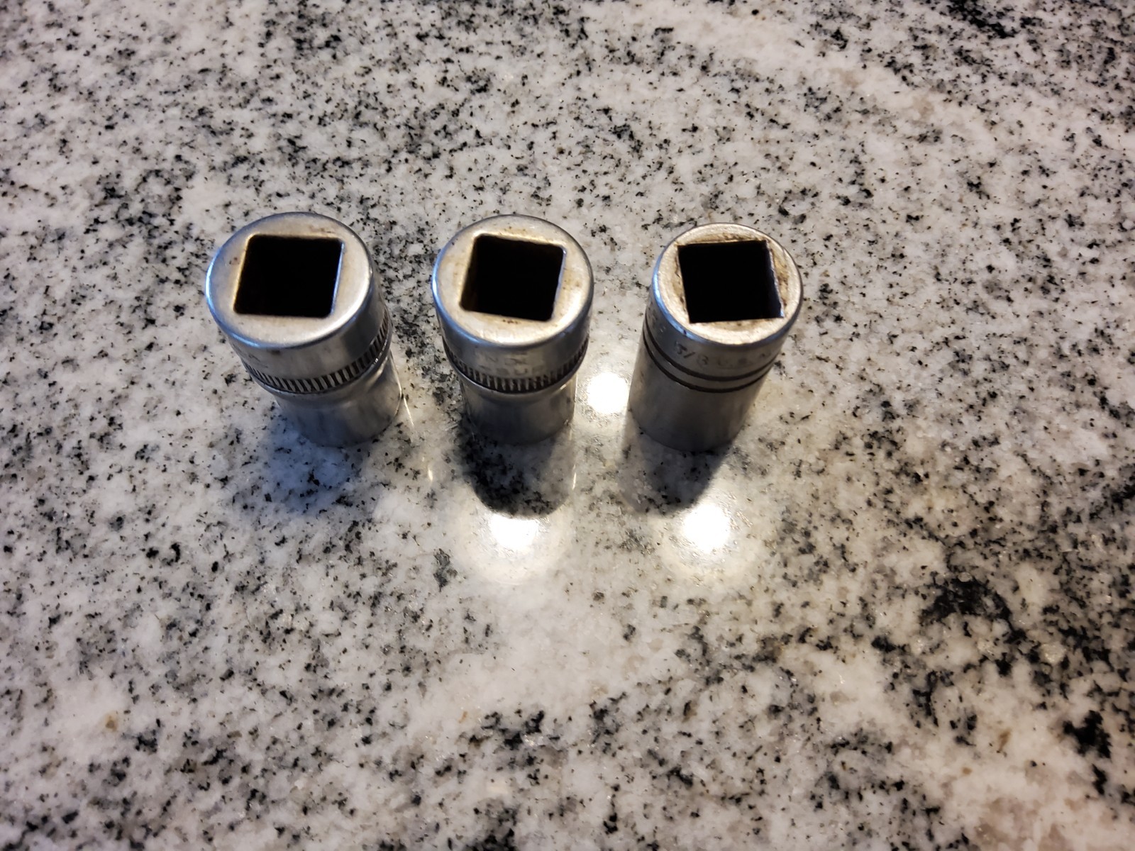 Lot of 3 Industro 1/2″ Drive Sockets (2 Super 1218 9/16» & Select 5/8″) USA