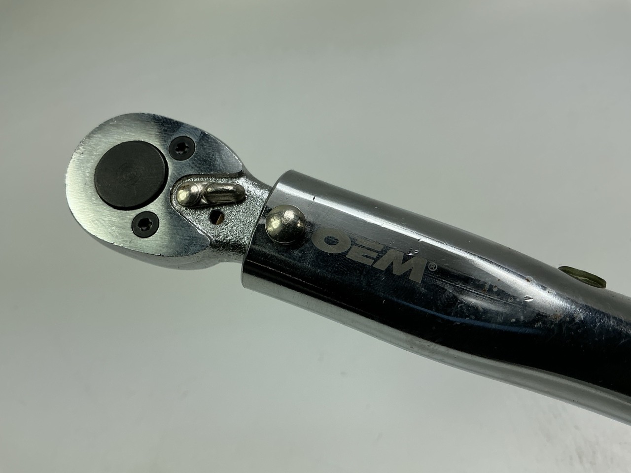 USED #8 – OEM Tools 27173 3/8″ Drive Click Style Torque Wrench 20-200 Inch/Lbs.