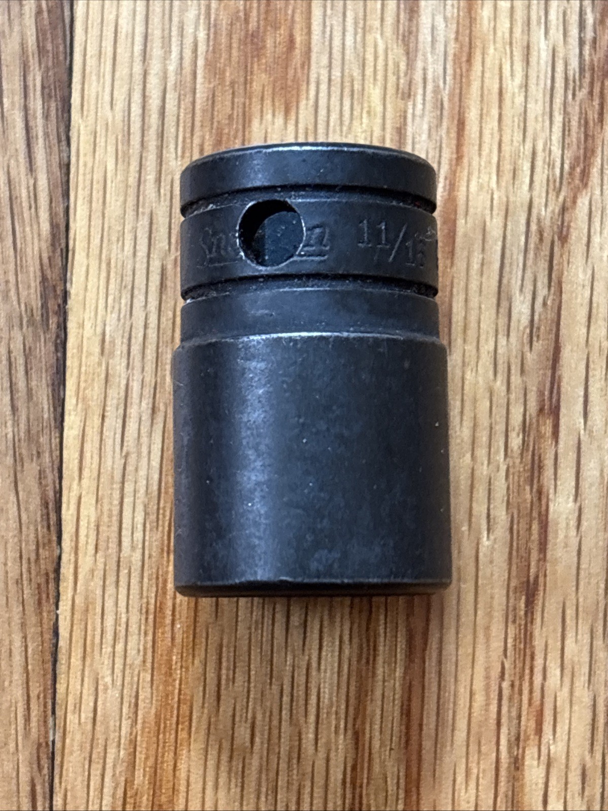 Snap-On GTW221, 1/2″ Dr. 11/16″ Socket, Shallow, 6Pt. *Black Industrial Finish*