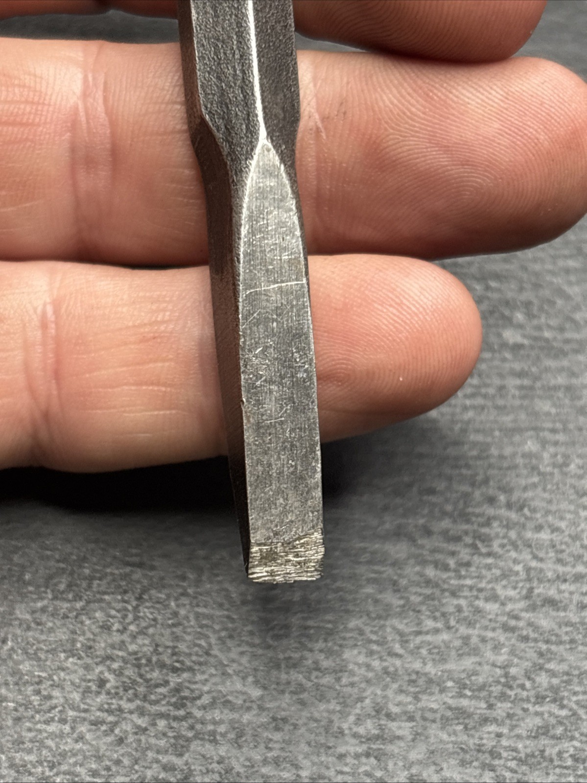 Mac Tools FCC8SS 1/4″ x 5″ Gouge Point Chisel USA