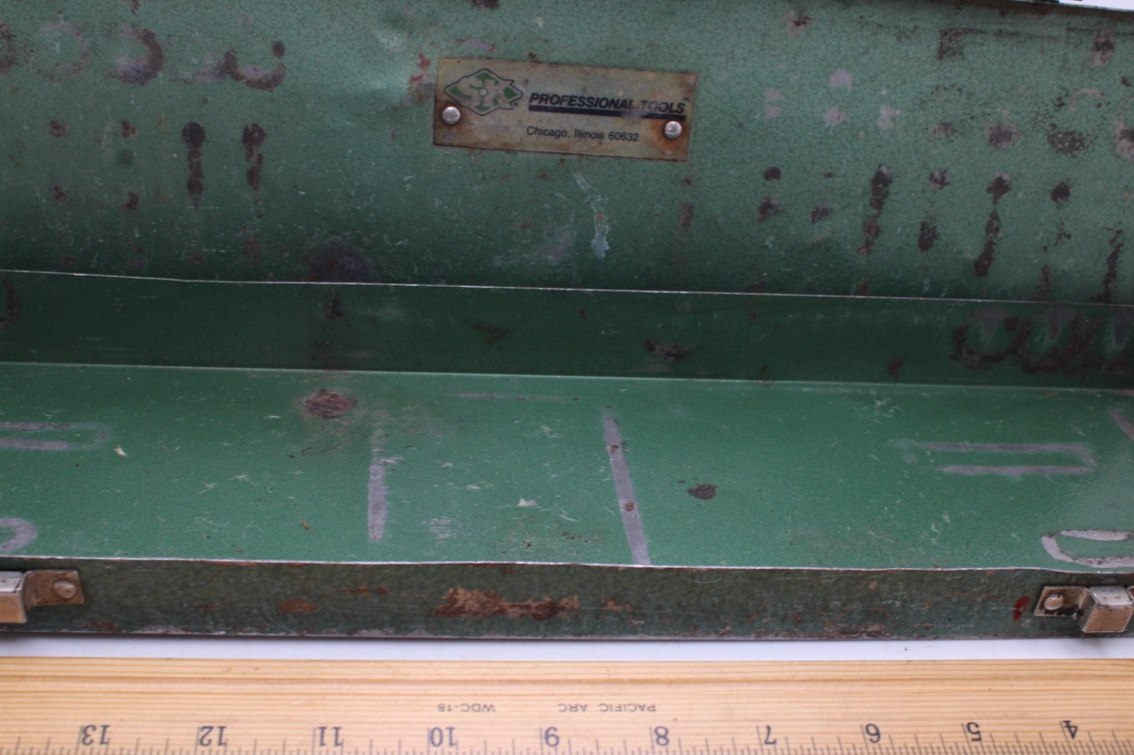 S-K TOOLS 17.5”x5”x 1- 1/2″ 3/8″ Green Metal Socket/Ratchet Box USA