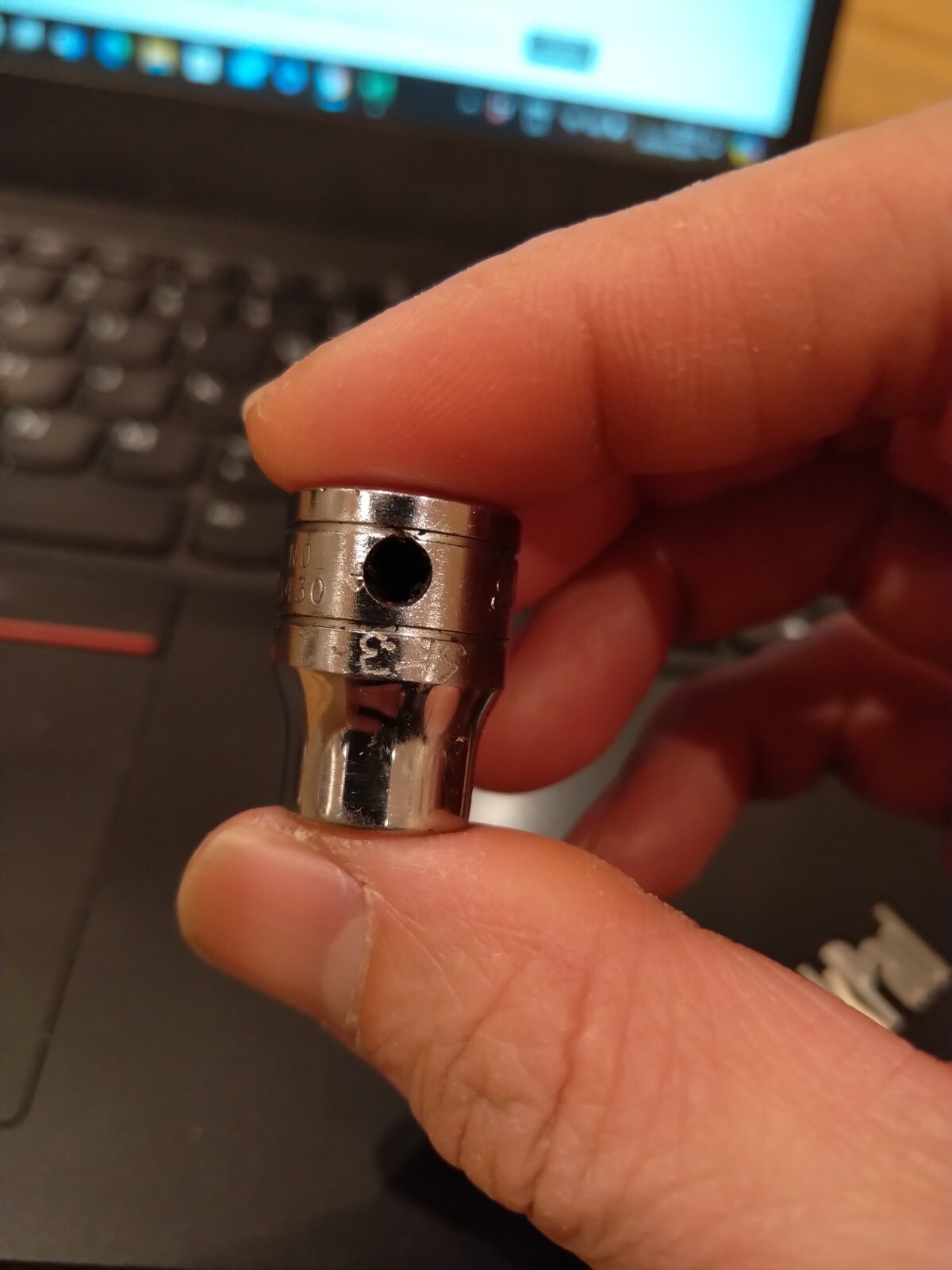 Snap-on USA 3/8″ Drive 12-Point SAE 3/8″ Flank Drive Shallow Socket F121 20gram