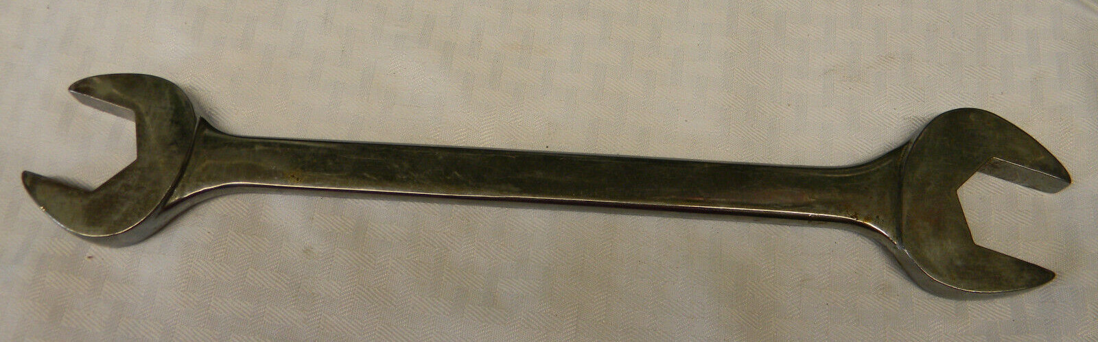 MATCO TOOLS 1-1/4″ X 1-5/16″ DOUBLE OPEN END WRENCH #WOE4042