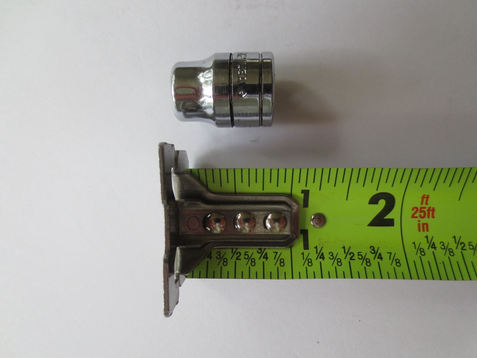 SNAP ON TOOLS 3/8″ SHALLOW CHROME SOCKET — 3/8″ Drive — 12 POINT — F121