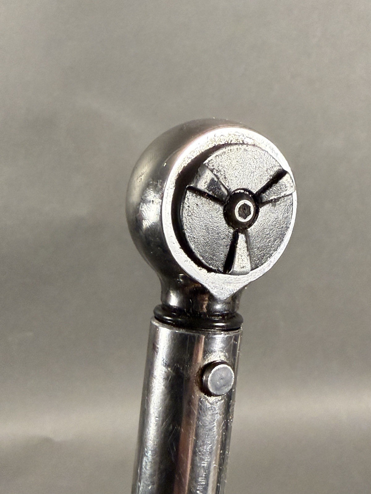 KD Tools 3459 1/2″ Drive 25-250 ftlbs Click Torque Wrench Micrometer Made in USA