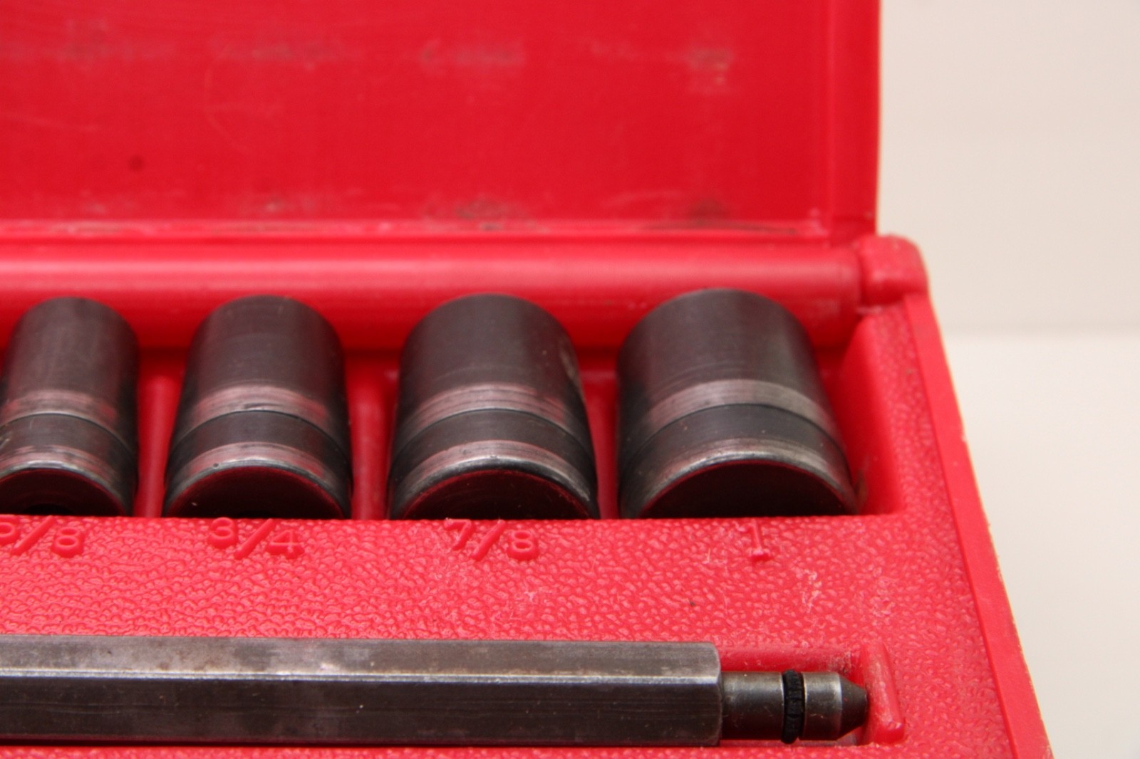 Blue Point PGH8A 11 Piece Gasket Punch Set Complete In Case Damage to 1″ USA