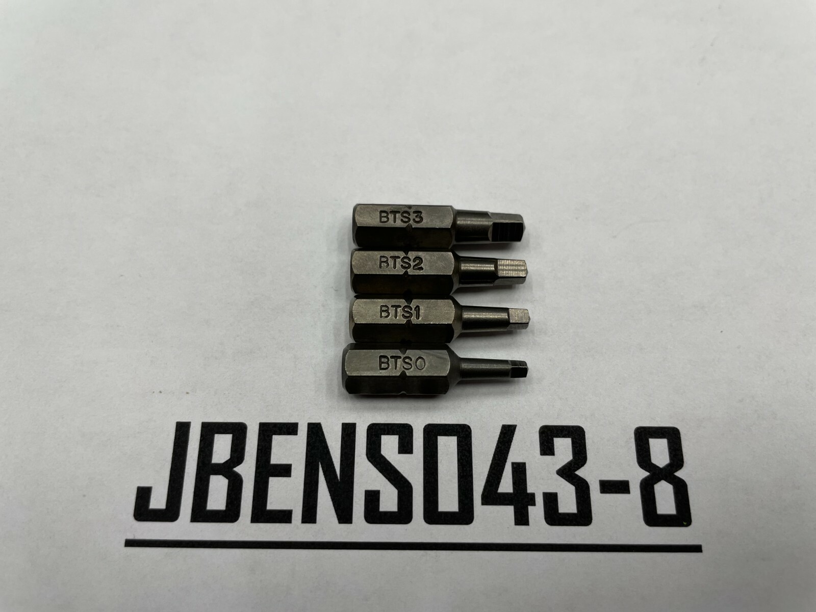 Snap-on Tools USA NEW 4 Piece 1/4″ Hex Drive #0 – #3 Square Bit Lot Set