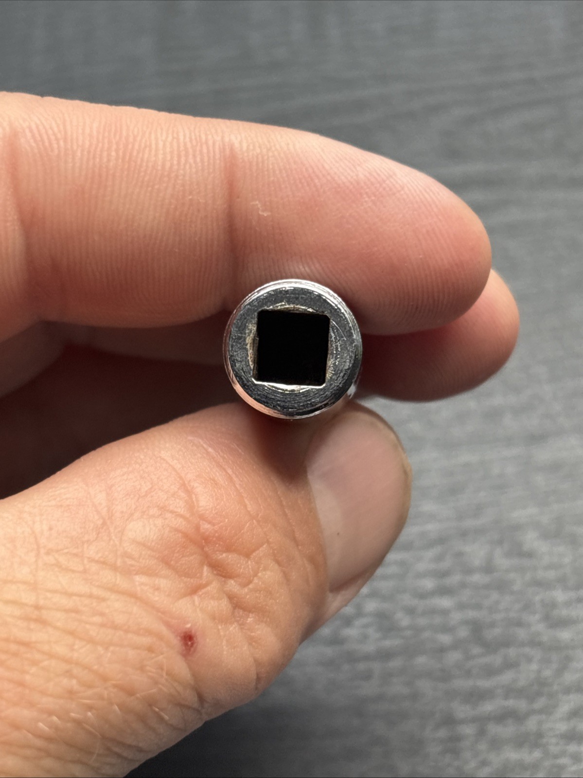 USED, MAC TOOLS » 1/16IN. » 1/4 IN. DR. HEX SOCKET, PART #MH2 , USA
