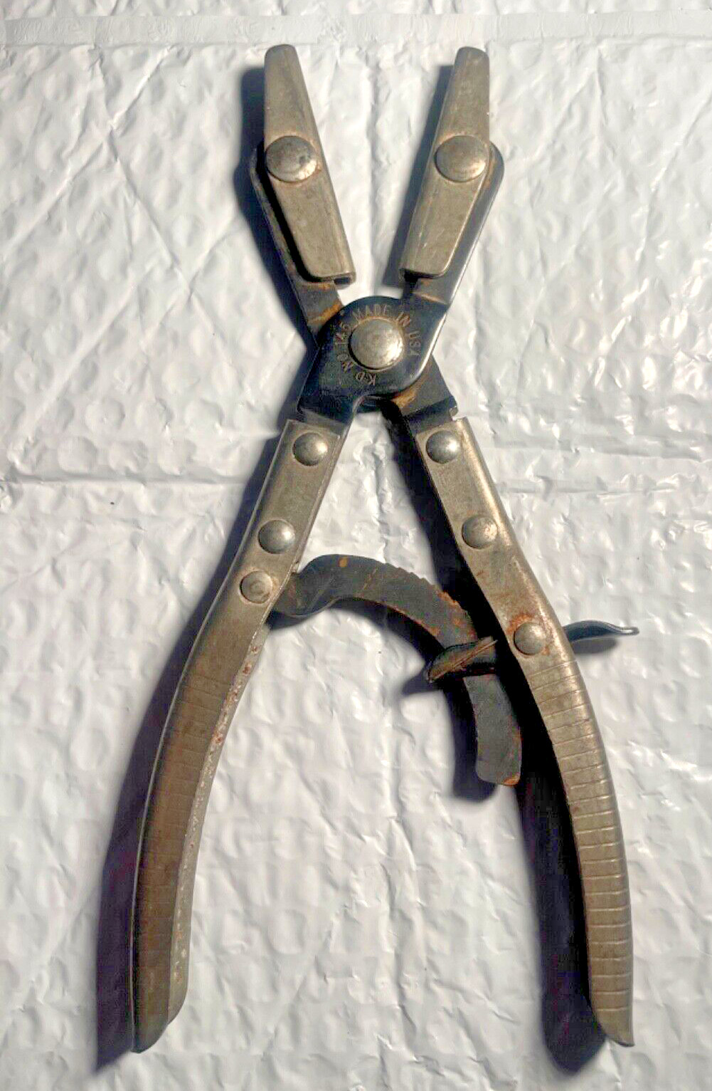 K-D TOOLS USA 145, AUTOMOTIVE HOSE PINCH CLAMP PLIERS *RATCHETING * *LOCKING*