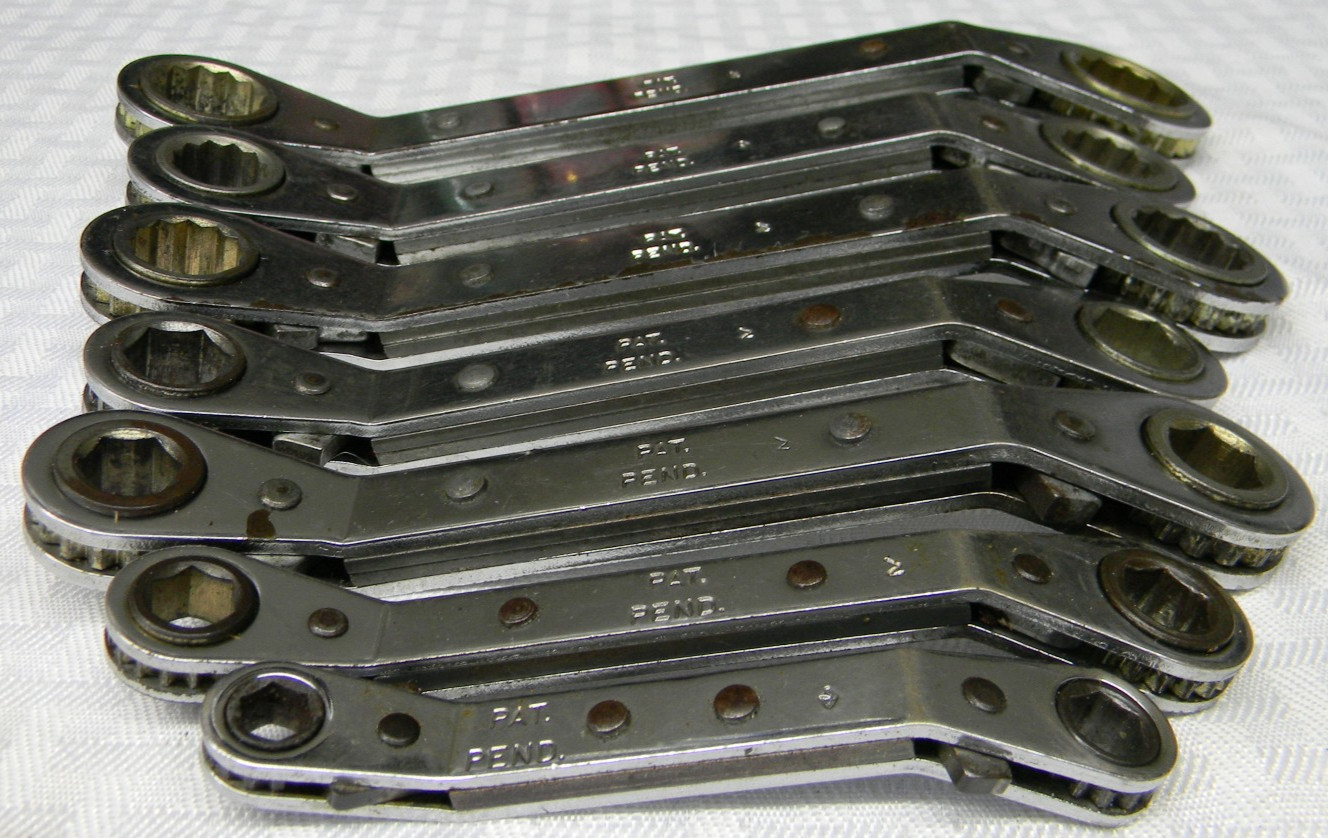 MAC TOOLS 7PC METRIC 6/12PT RATCHETING OFFSET BOX WRENCH SET 7MM-21MM #ROWM7-212