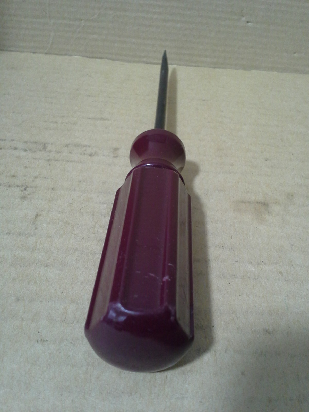 VTG. Sears 9_41118 USA WF Burgundy Handle Flat Head Screwdriver. VGC