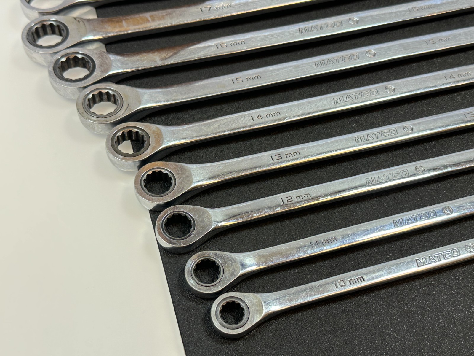 Matco Tools GRBZXLM 10pc Extra Long Metric 10mm-19mm Ratcheting Box Wrench Set