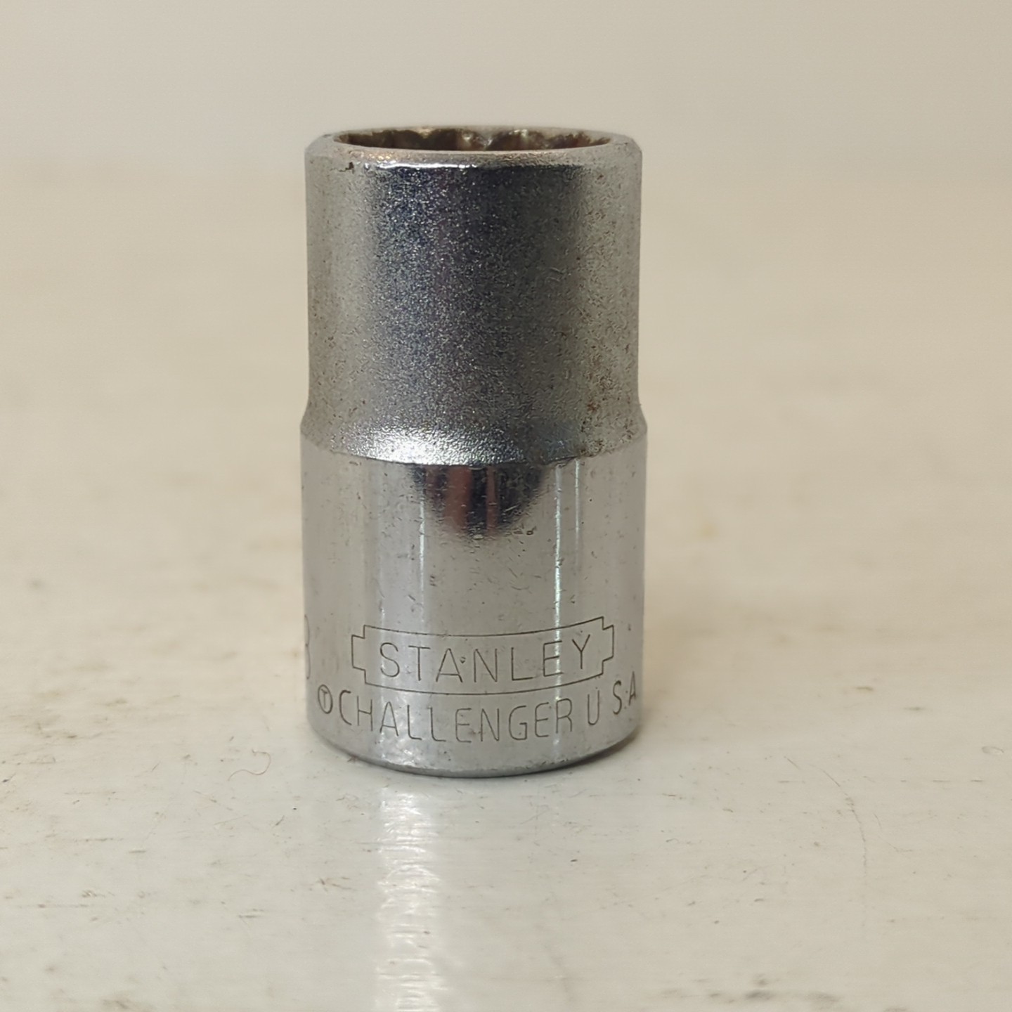 Vintage Challenger by Stanley 1618 9/16 in SAE 1/2” Drive 12 Socket