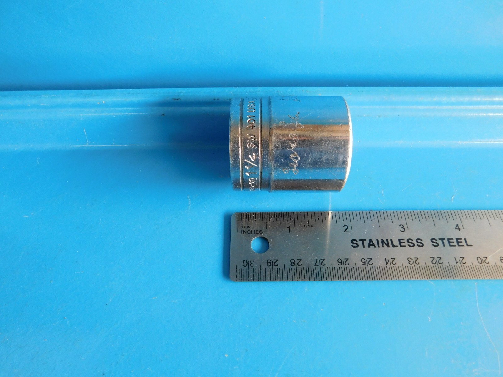 USED, SNAP ON TOOLS » 1-1/4 IN. » 12 PT. 1/2 IN. DR. SHORT SOCKET, PART #SW401