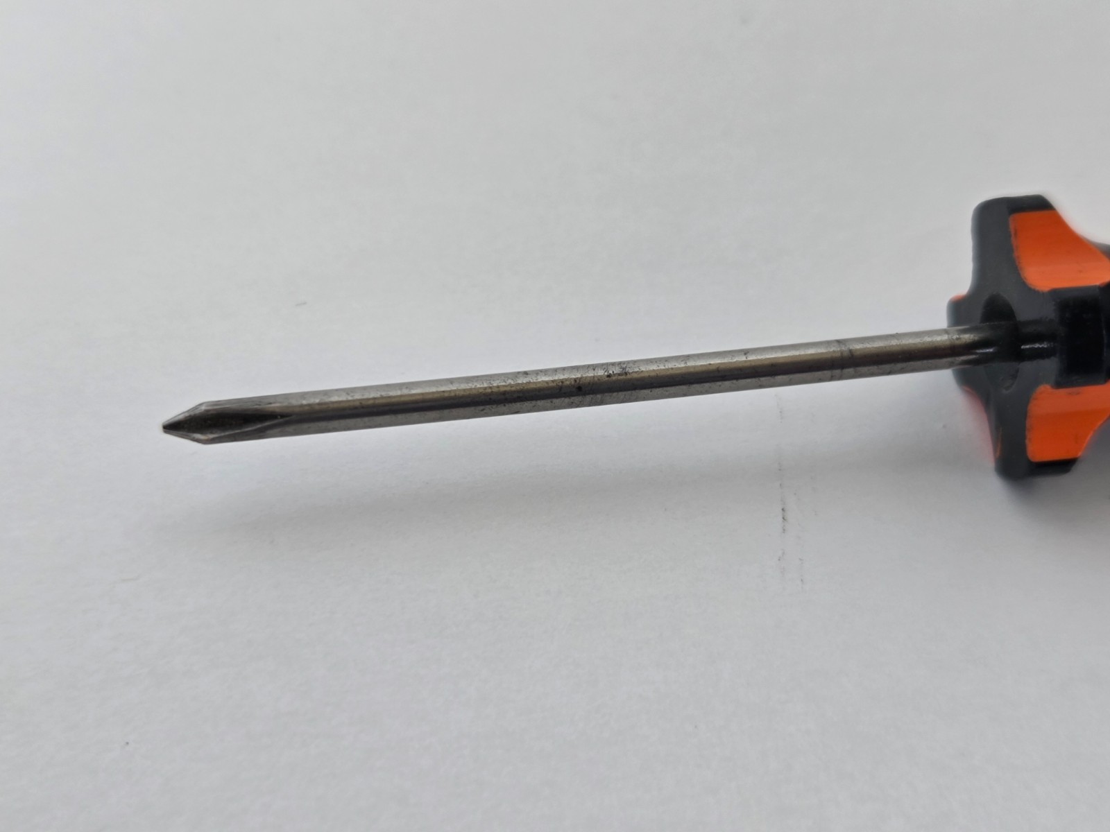 ROSCO USA Screwdrivers Stubby Short Flat head and Phillips Lot of 2 TOOLS