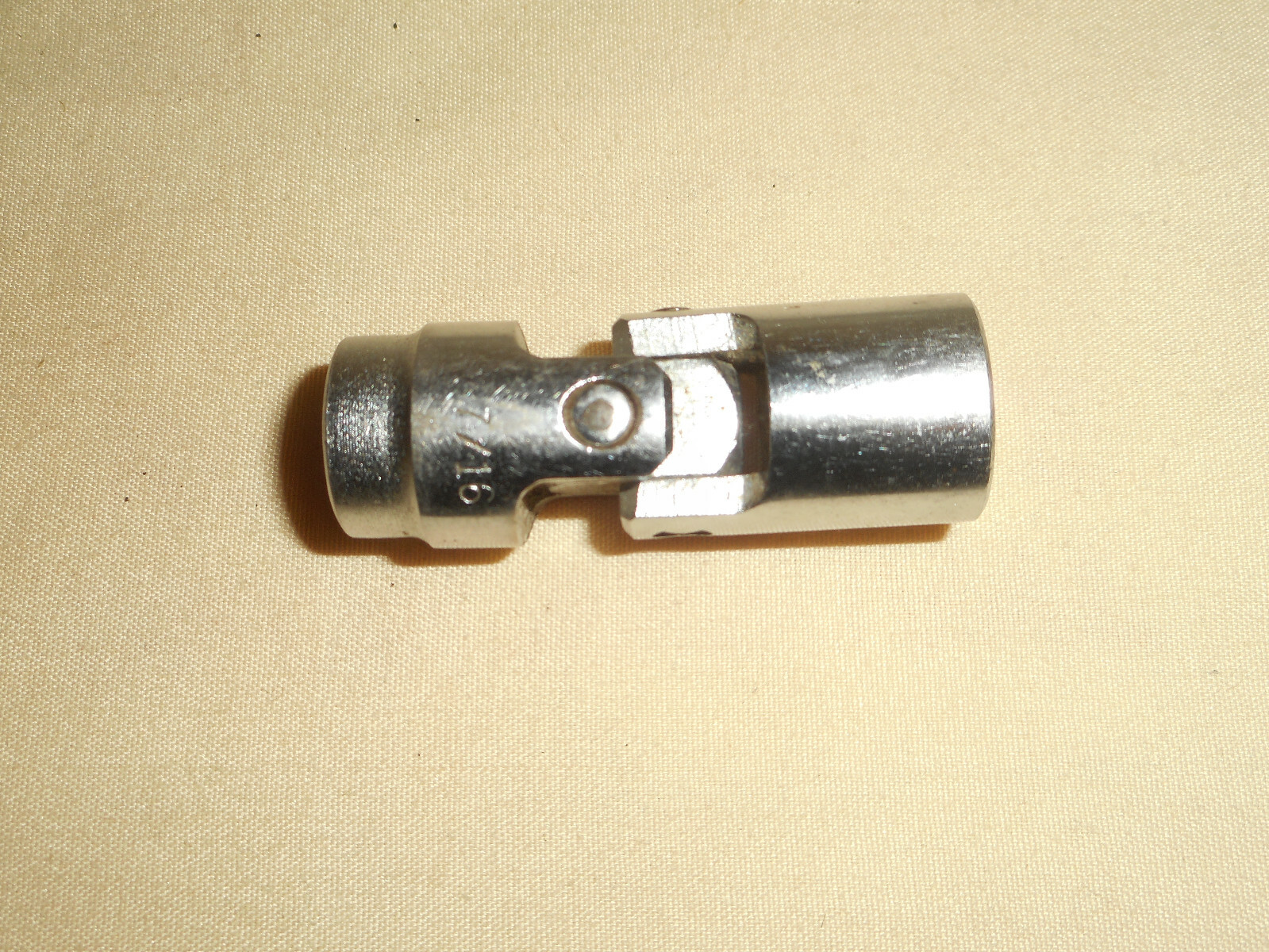 7/16″ Universal Swivel Socket 6 point 3/8″ Drive Chrome SAE