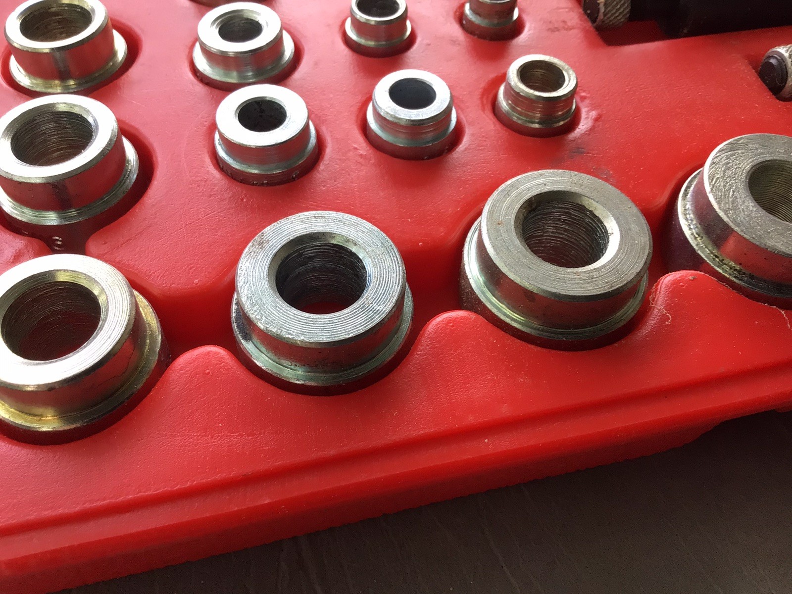 Dayton 4X083A Bushing Removing & Inserting Set w/ Case