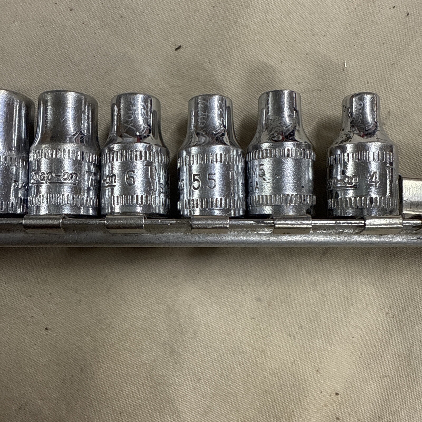 SNAP ON 12 PC 112TMMY 1/4″ SHALLOW METRIC 6 PT SOCKET SET 4MM – 14MM