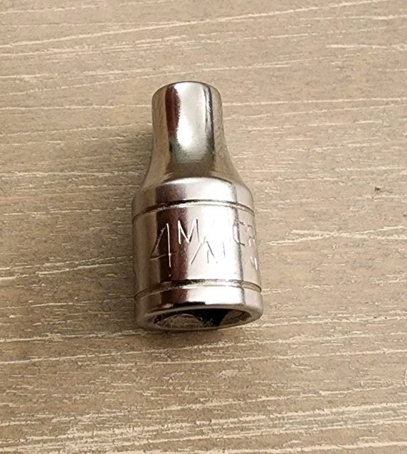 Craftsman USA 4mm Socket 6 Point 1/4″ Drive VV 43505 (No Knurl M/M)