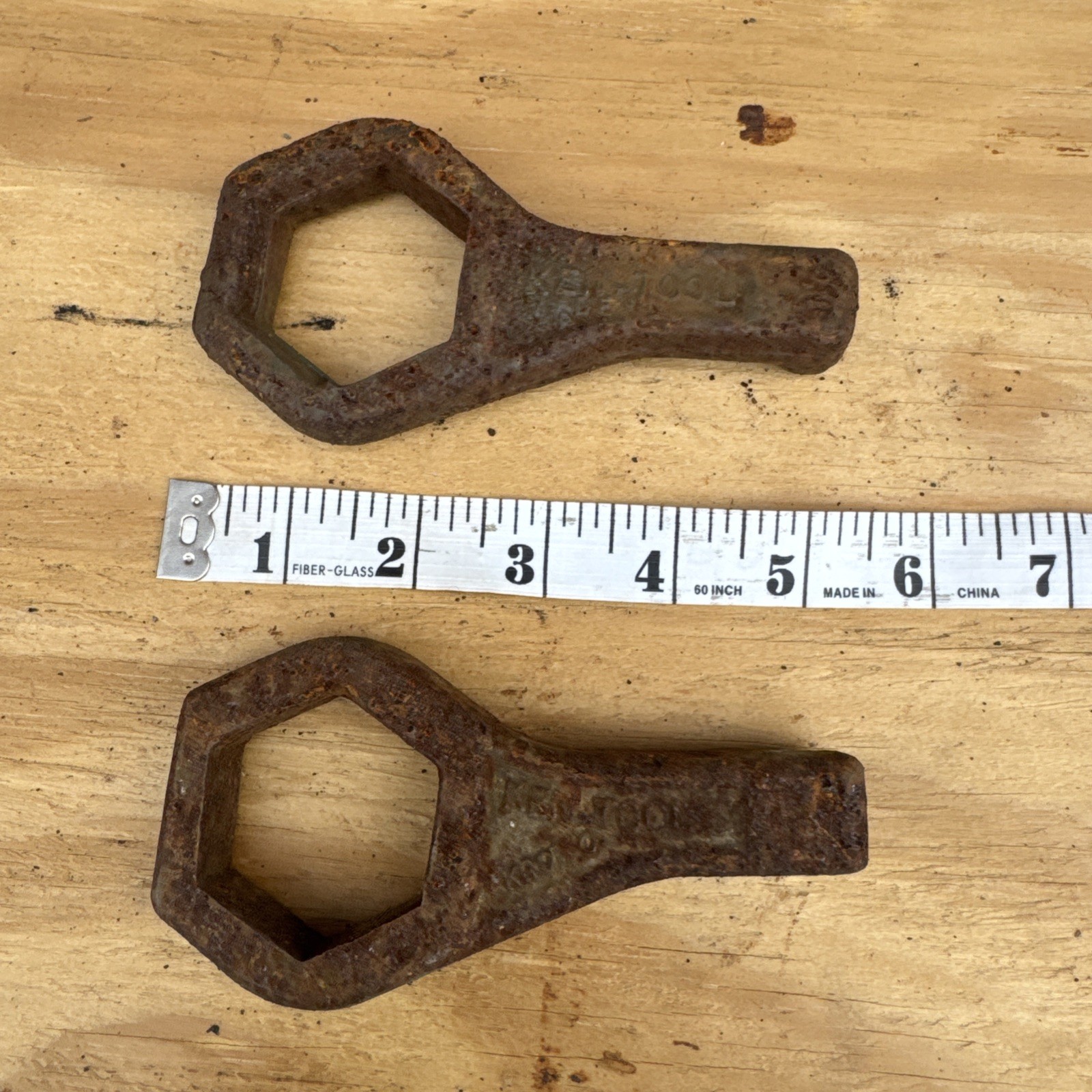 Ken-Tool 30610 porkchop TX10 cap nut wrench 35mm Ken-Tool cap nut wrench – Lot 2