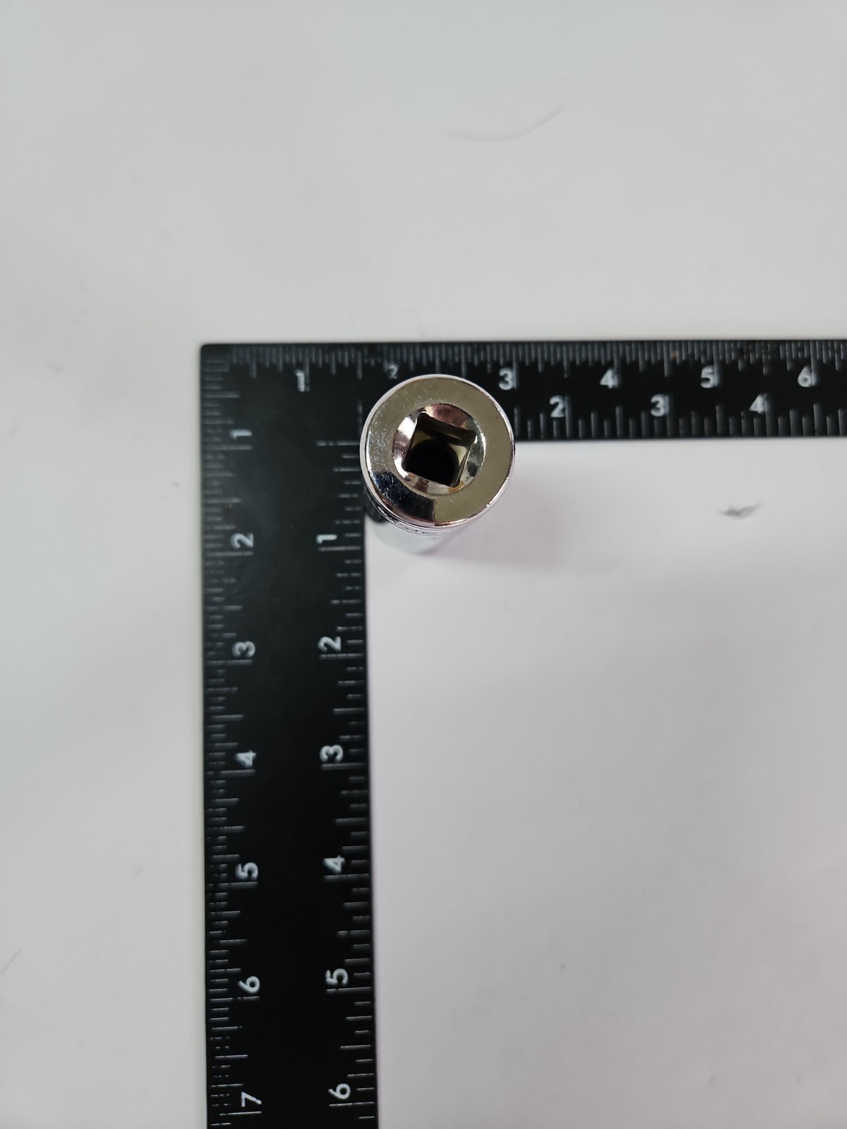 Husky 19mm Deep Well Socket 6 Point 3/8″ Drive China/Taiwan