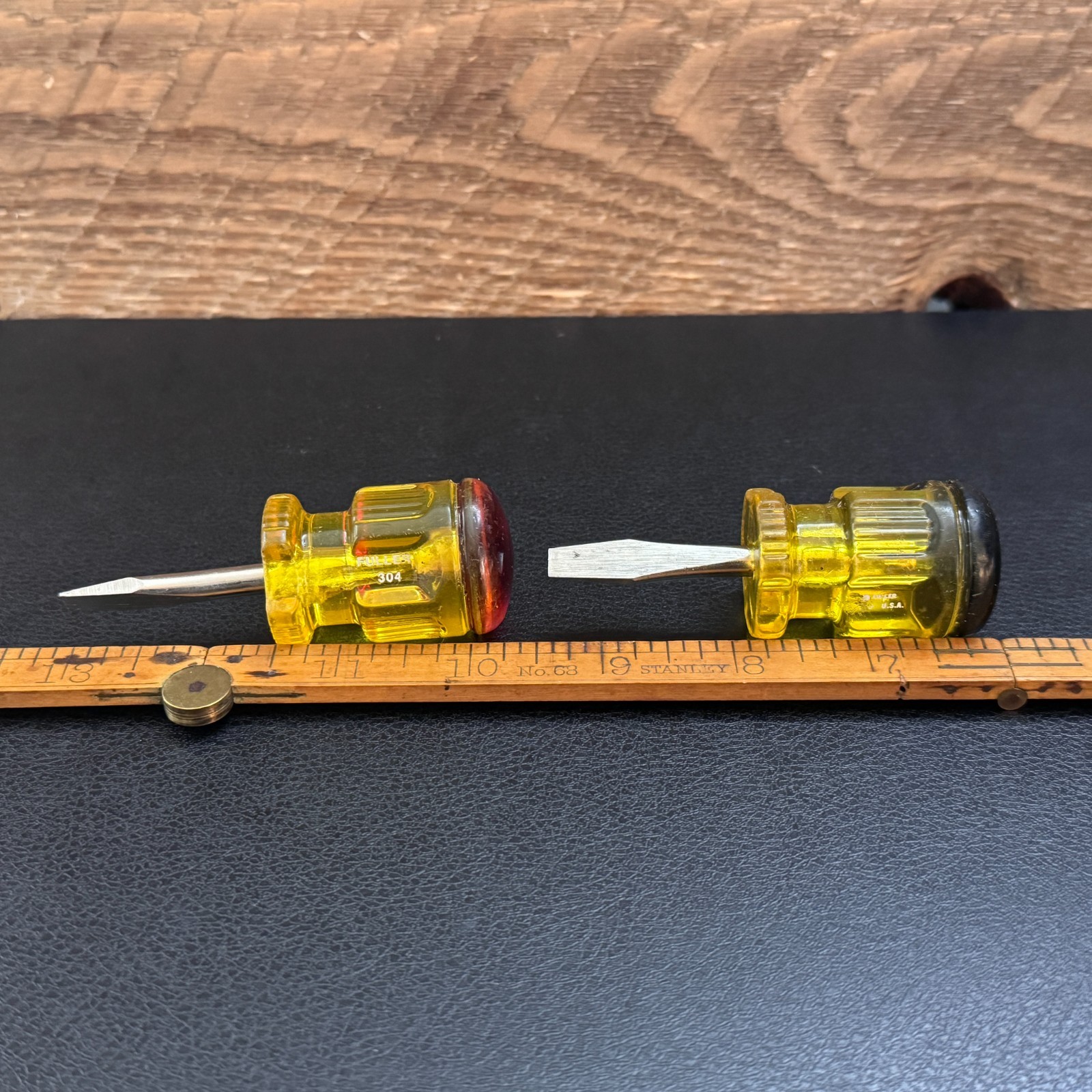 Vintage FULLER Stubby Flat Slotted Screwdriver 304 Black & Red Tip 3.5″ USA
