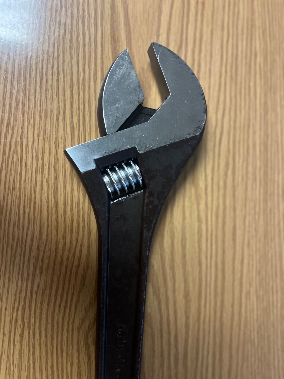 MATCO AJ18MA – 18″ ADJUSTABLE WRENCH – INDUSTRIAL FINISH – LOC#2