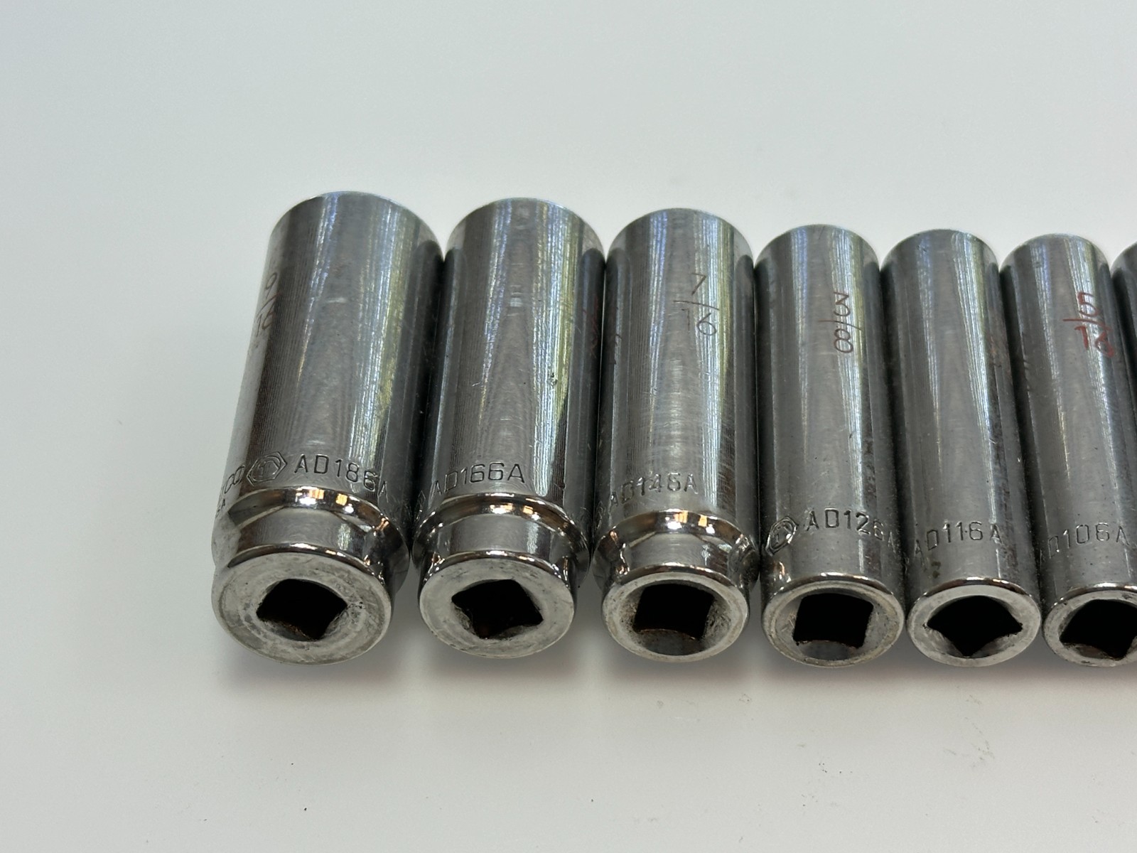 Matco Tools USA 10pc SAE 3/16″ to 9/16″ Deep Chrome Socket Set, 1/4″ Drive 6 PT.
