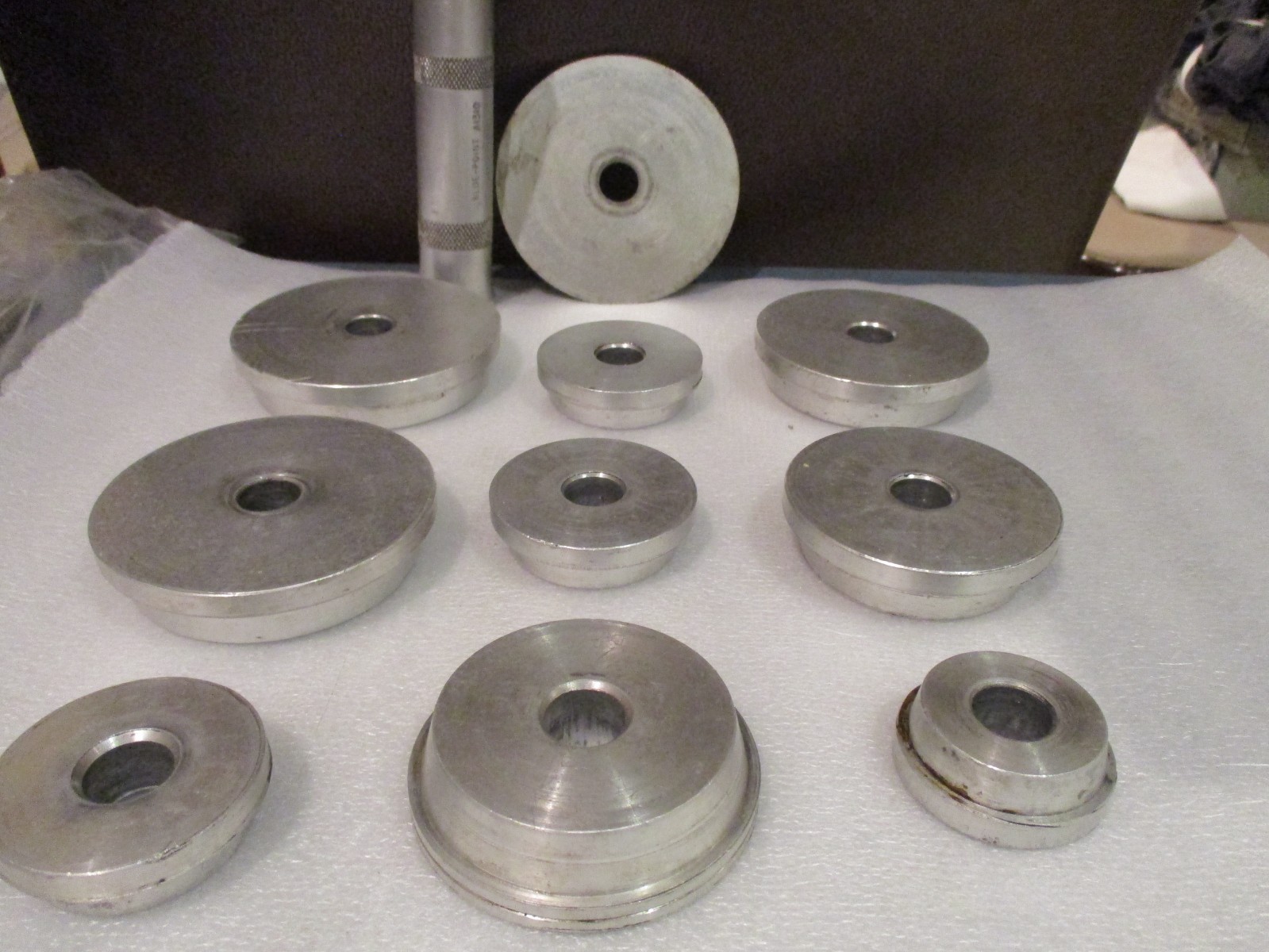 BLUE POINT BEARING RACE & SEAL DRIVER ( 11 PIECES INCL. THE SHAFT)