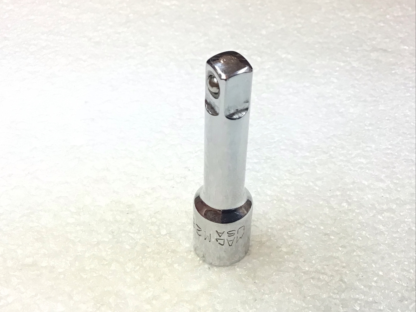 MAC Tools#M2E – 1/4” Drive, Chrome, 2” Long Extension with LOCKING ball-USA-NICE