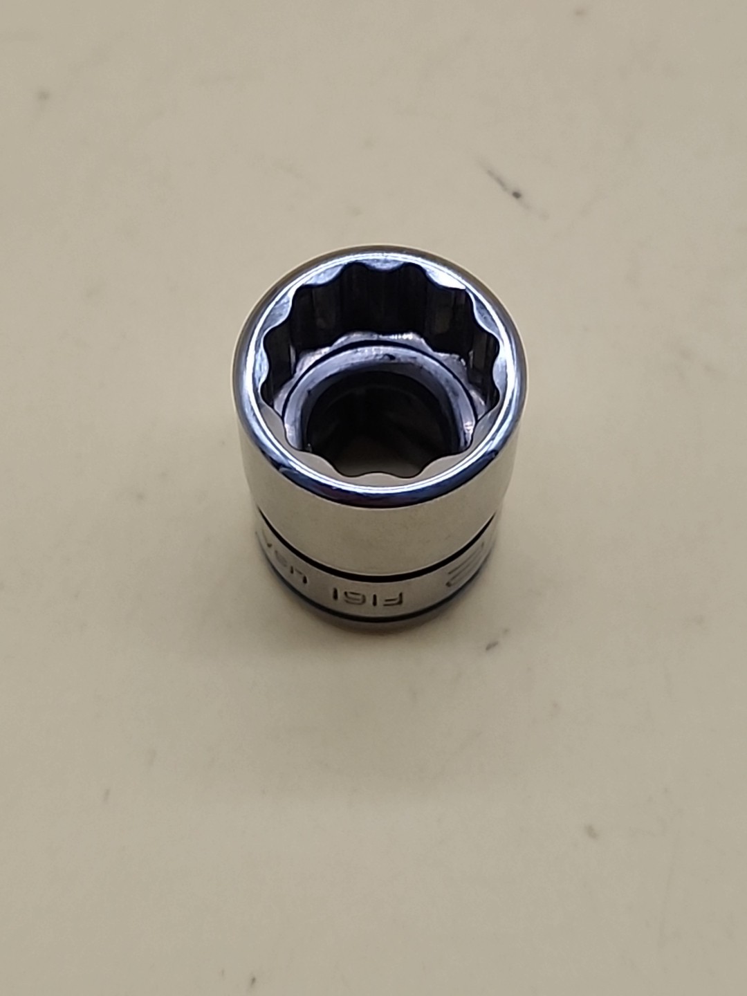 Snap-On Tools 3/8″ Dr 12 pt 1/2″ SAE Shallow Chrome Socket F161 USA