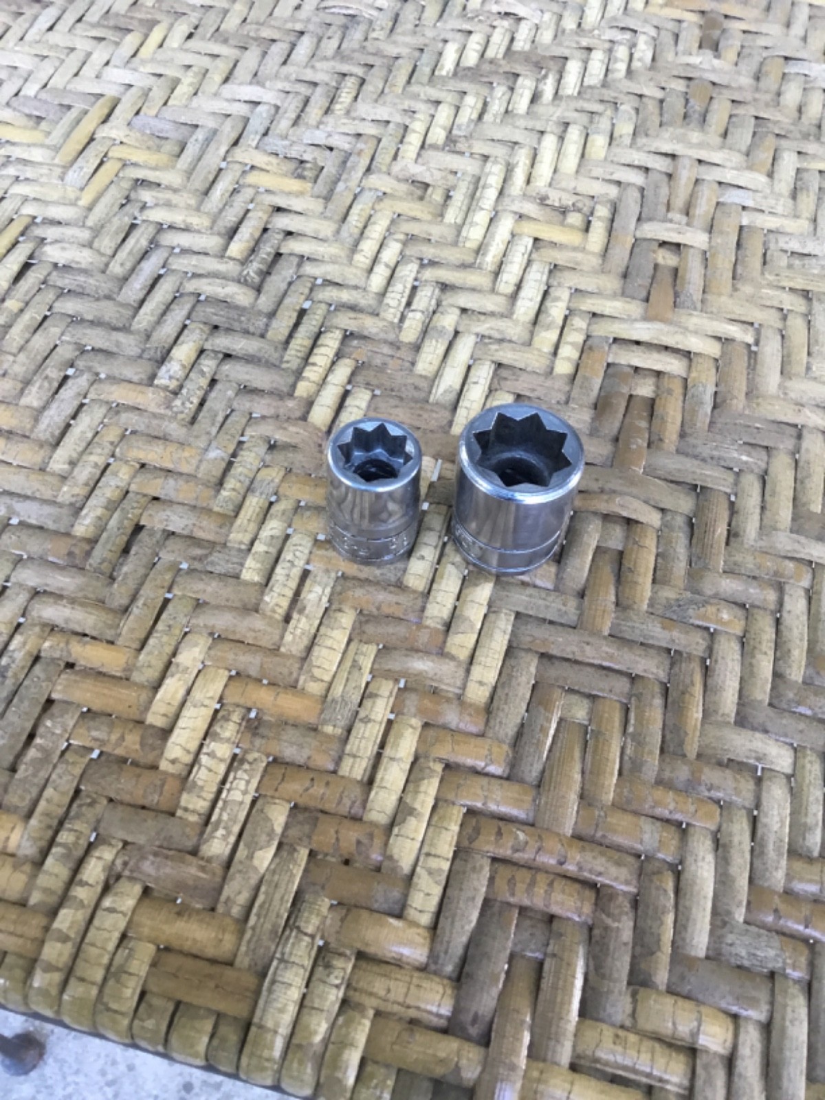2-Snap-On 3/8″ Dr. Double Square SAE 8 Pt. Sockets, 1/2″ & 3/8″, F-316 & F-312