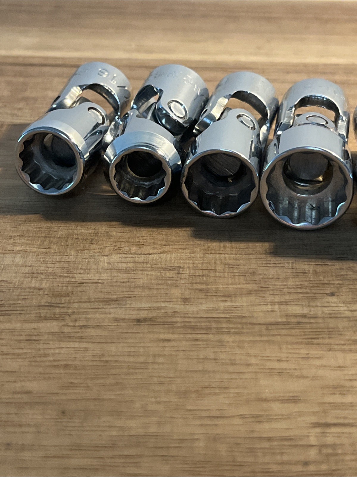 Armstrong 7 Pc 3/8″ Drive Universal Swivel Socket Set 3/8″-3/4″